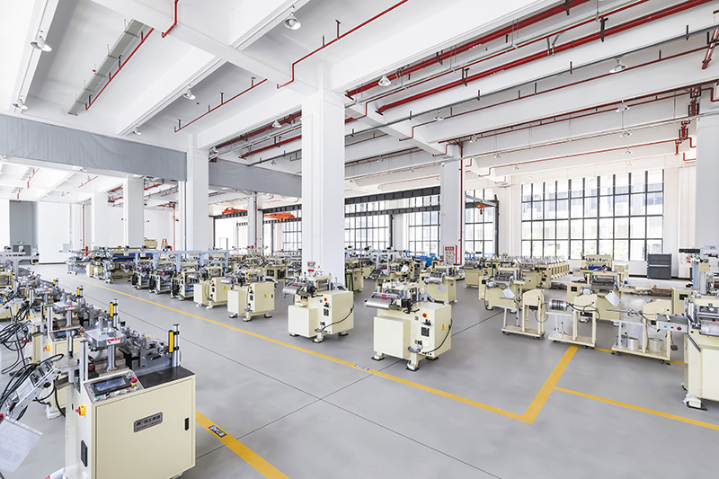 模切机车间-华亿官方网站